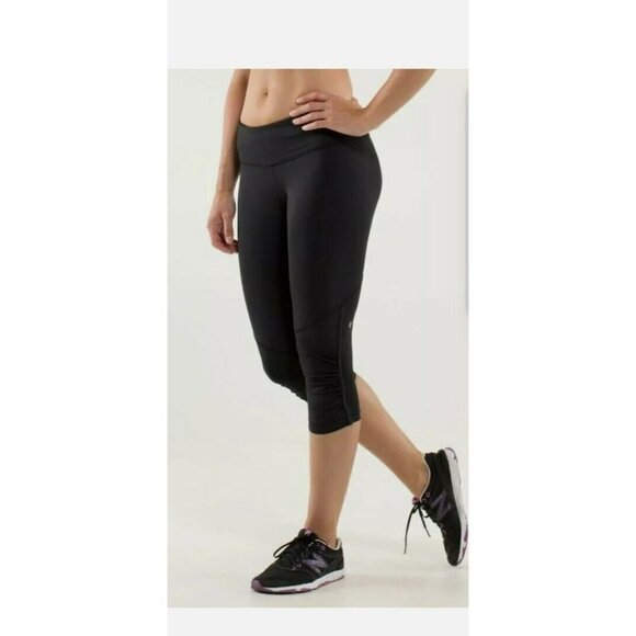 Lululemon 6 Run For Your Life Black Ruched Ruffle Side Back Pocket Crop Leggings - Picture 2 of 11